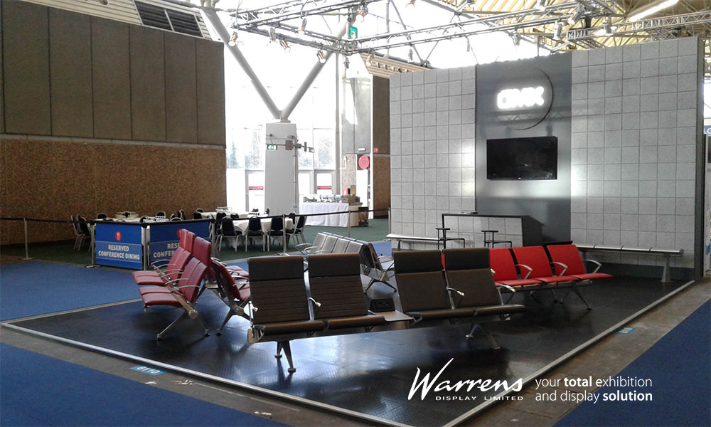 Warrens_Display_Custom-Exhibition-Stand_OMK-2017