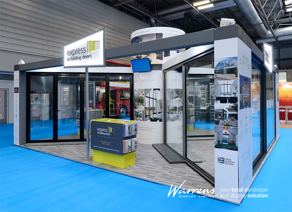 Warrens_Display_Custom-Exhibition-Stand_express-Bifolding_doors-single-2017